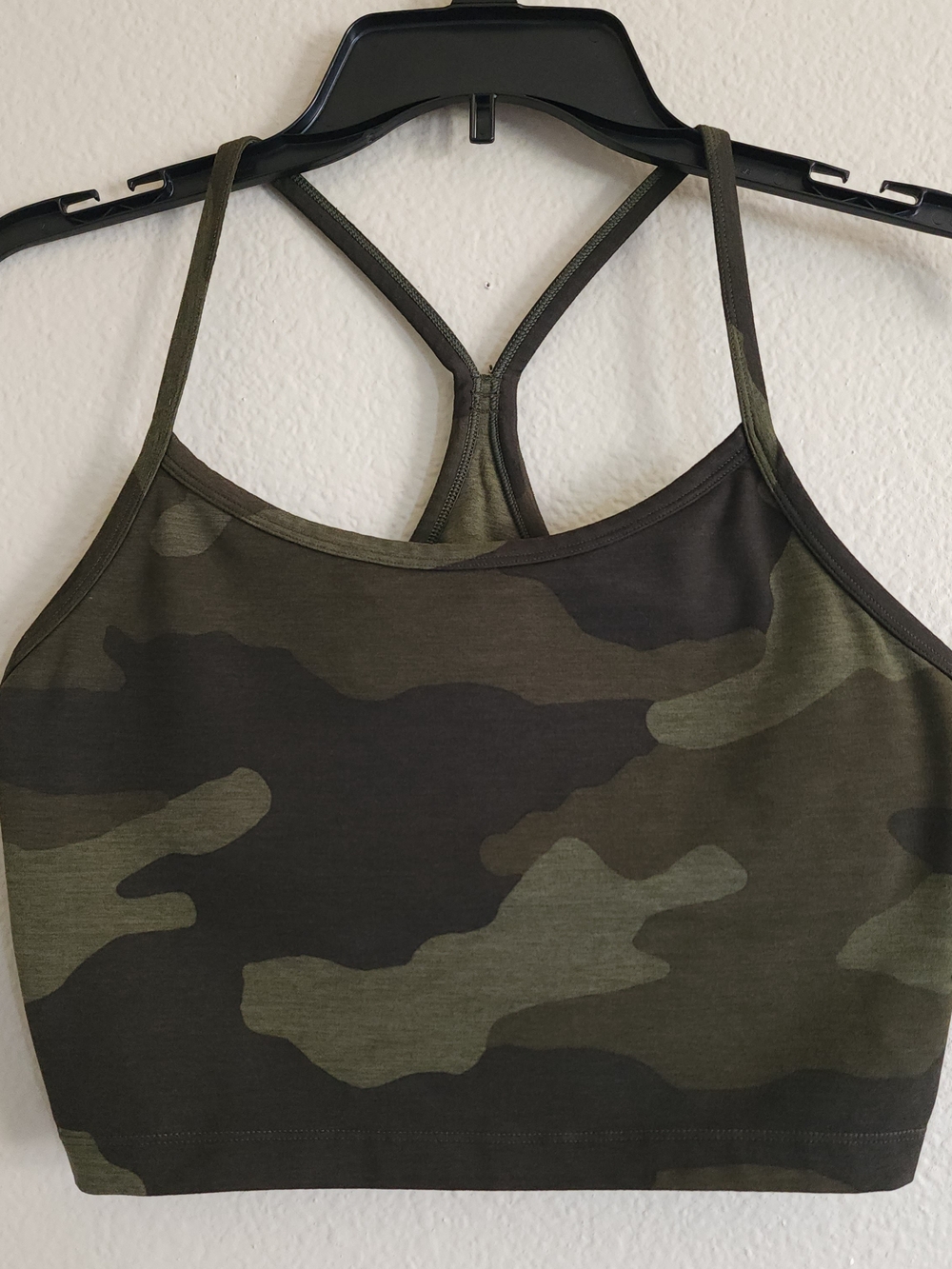 OFFLINE by Aerie The Hugger Longline Camo Sports Bra Size Large Green